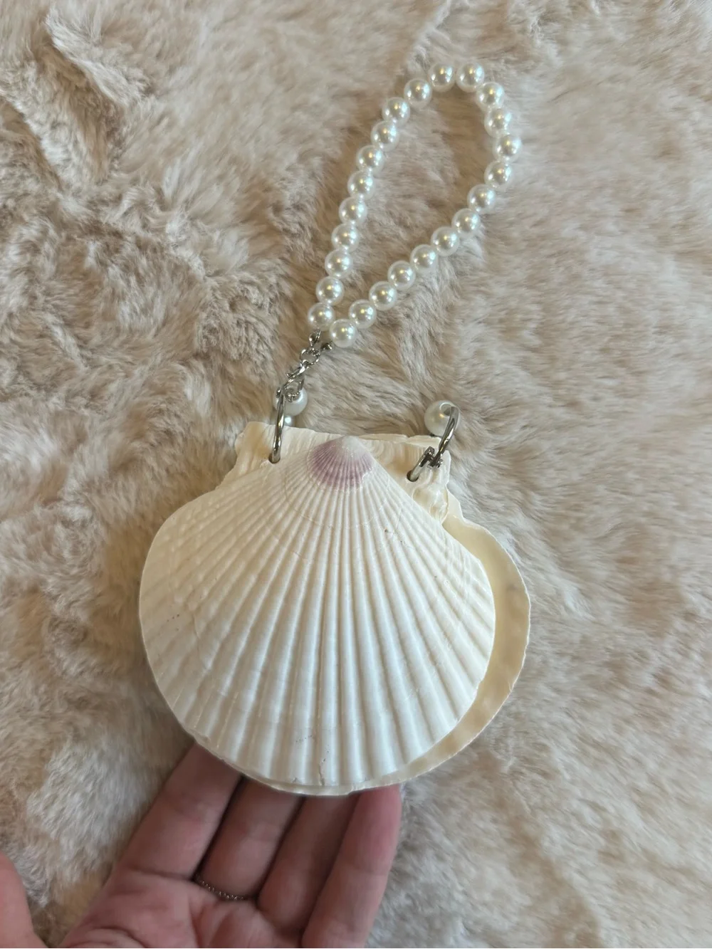 White Shell Notepad - Picture 2 of 5